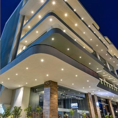 Afc Hotel Indore Exteriör bild