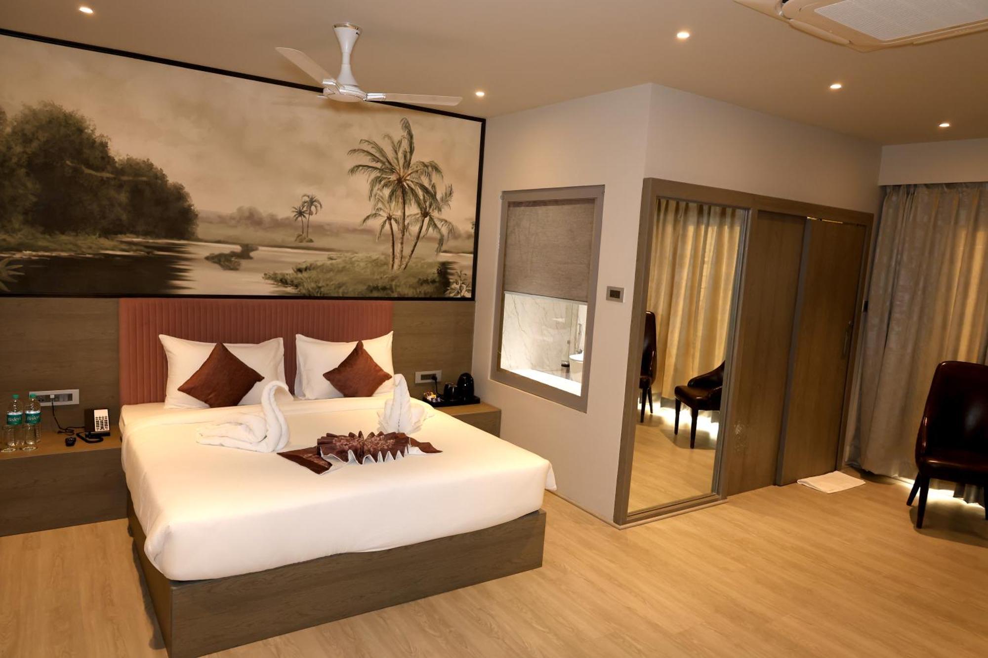 Afc Hotel Indore Exteriör bild